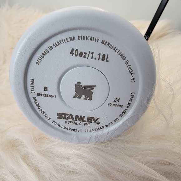 Stanley White and Pink "CANDY FLOSS" Labubu 40oz - Picture 6 of 7